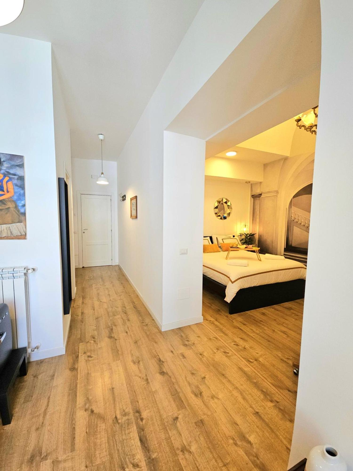 Hotel Daily Napoli - Lungomare Zewnętrze zdjęcie