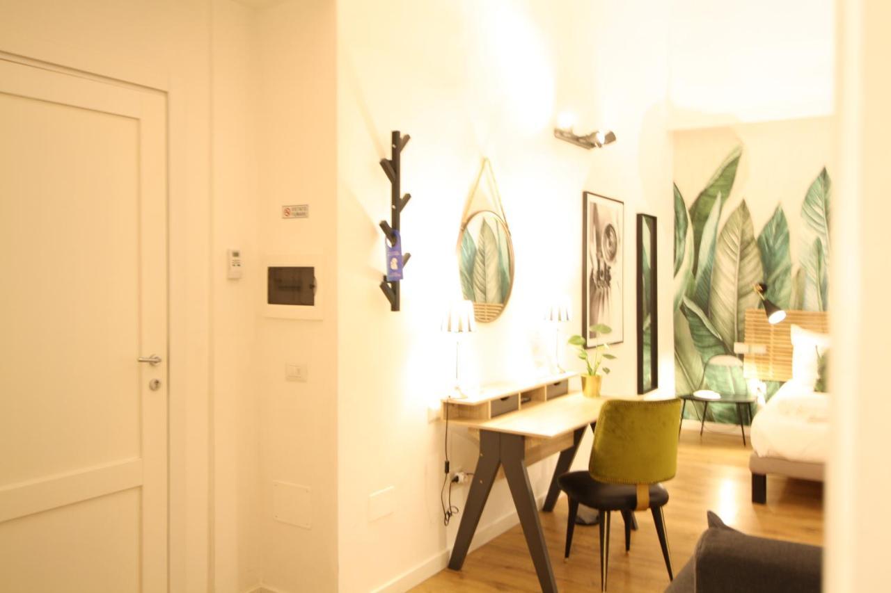 Hotel Daily Napoli - Lungomare Zewnętrze zdjęcie